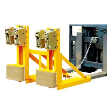 Raxwell 1000Kg加强型叼扣式油桶夹，双桶双夹 叉孔150*55mm 两叉孔内间距450mm，RMCM0014